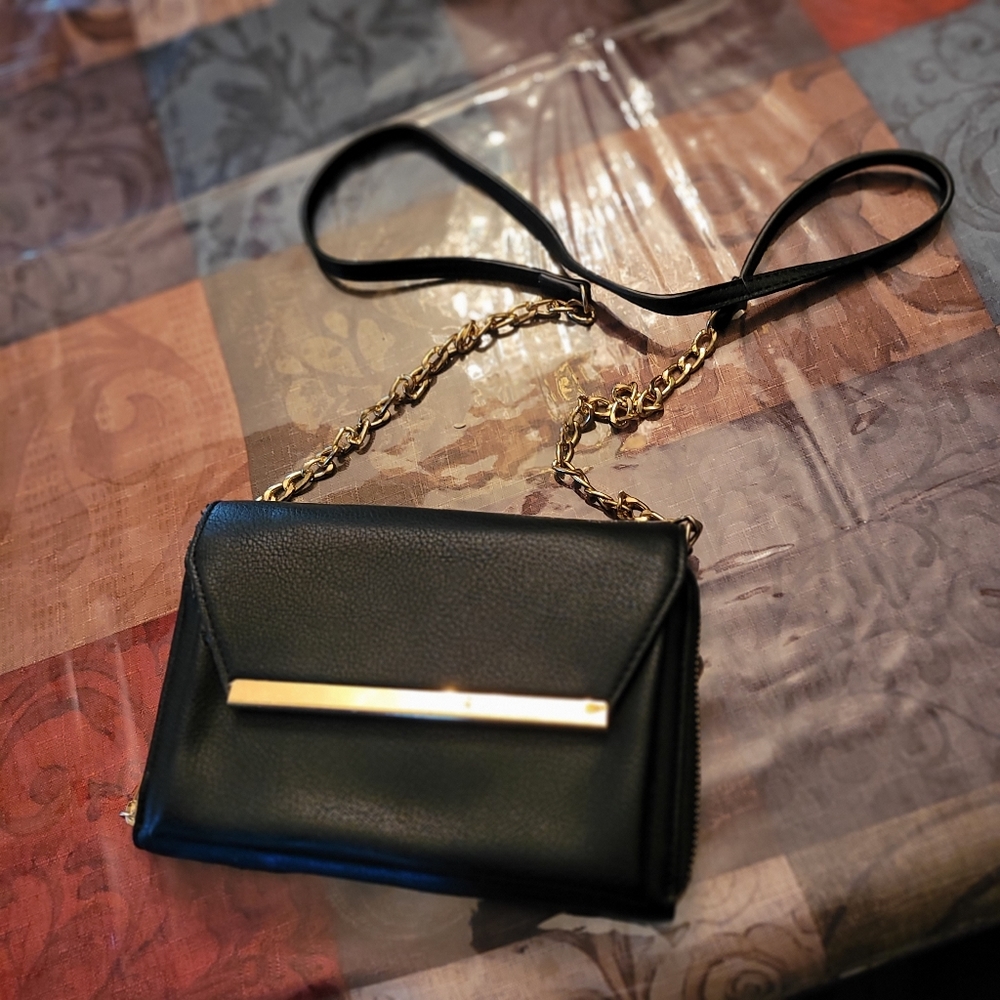 Crossbody bag